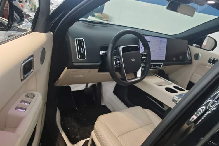 Used Li Auto L8 2023 Pro Model