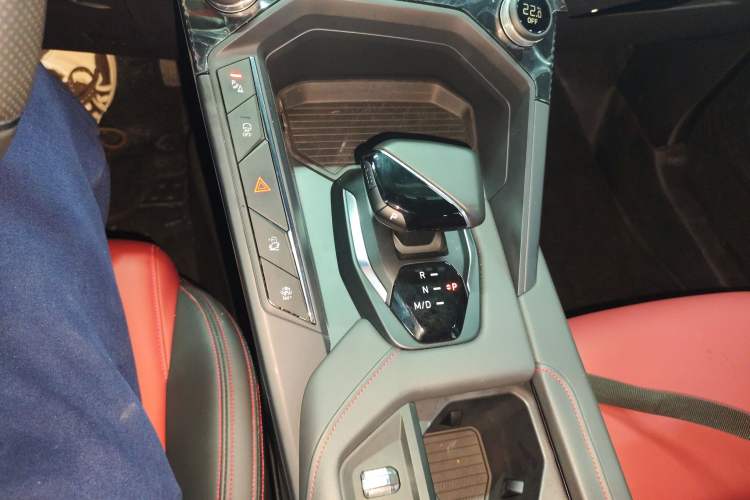 Used Lynk & Co 06 2020 1.5T JinPro model