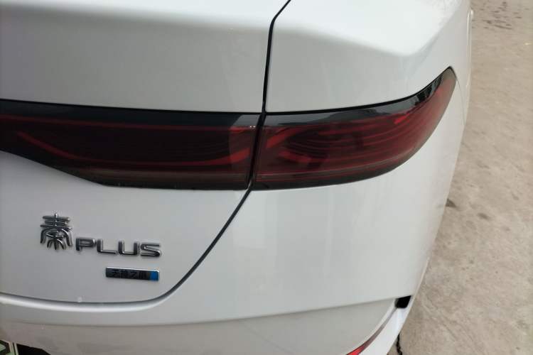 Used BYD Qin PLUS 2025 DM-i Smart Drive 55KM Beyond Model
