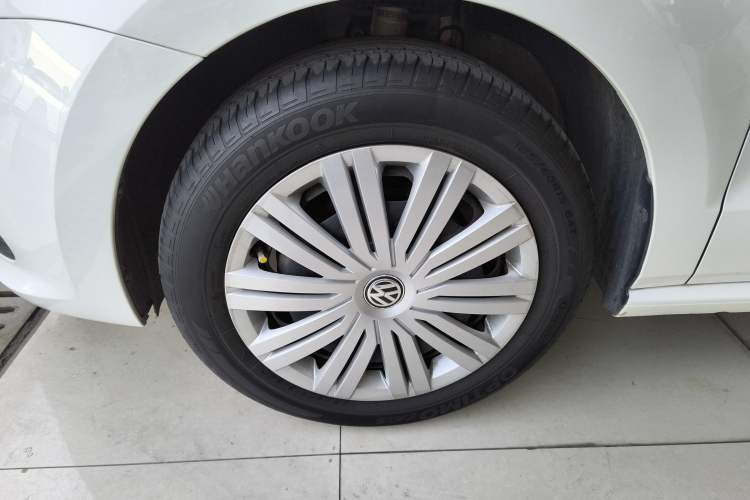 Used Volkswagen Polo 2016 1.6L Automatic Comfort Model