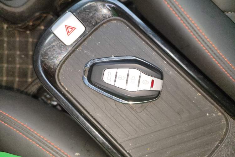 Used Chery New Energy Boundless Pro 2022 301km LingShou Edition Lithium Iron Phosphate
