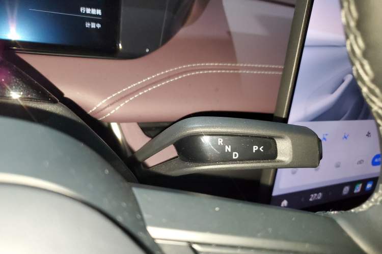 Used  SU7 2024 Four-Wheel Drive Ultra-Long Range Advanced Intelligent Driving Max Edition
