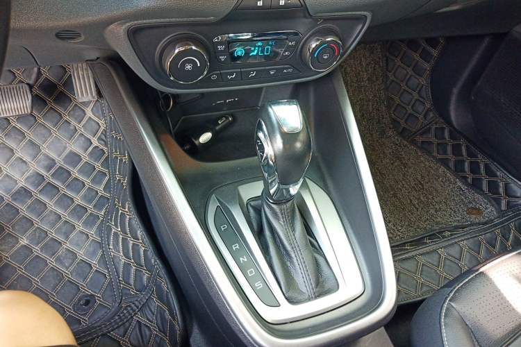 Used Ford Escort 2017 Happiness Edition 1.5L Automatic Fashion Version