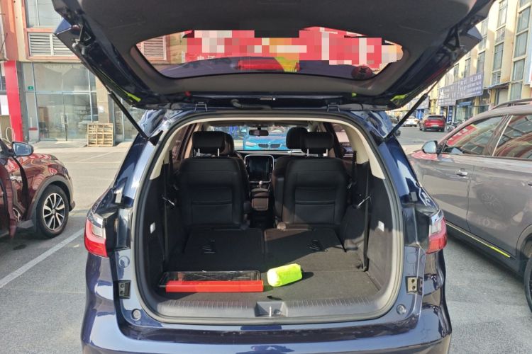 Used BYD Song MAX 2018 1.5T Automatic Smart Connect Elite Model with 6 Seats
