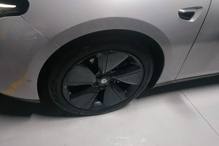 Used Leapmotor C01 2022 Four-Wheel Drive Dual-Motor Performance Version
