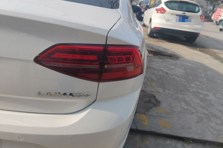 Used Volkswagen Lamando 2021 230TSI DSG Fashion Edition
