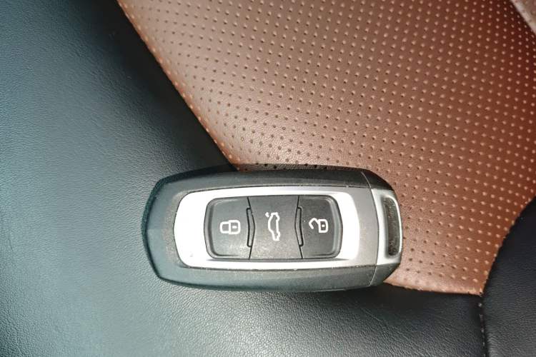 Used Geely Auto Emgrand GL 2017 1.3T DCT Luxury Model
