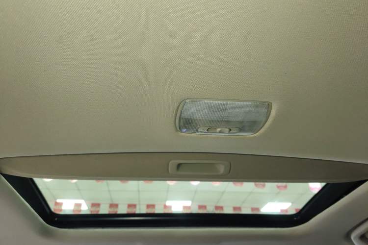 Used Honda CR-V 2016 2.0L two-wheel drive Urban Edition