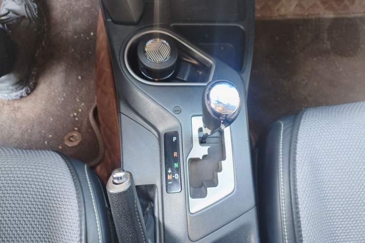 Used Toyota RAV4 2016 2.0L CVT 4x4 New Edition China V Standard