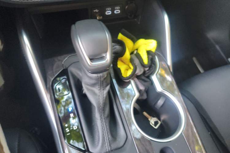 Used Toyota Highlander 2024 2.5L Smart Electric Hybrid Dual-Engine Four-Wheel Drive Prestige Version – 7 Seats
