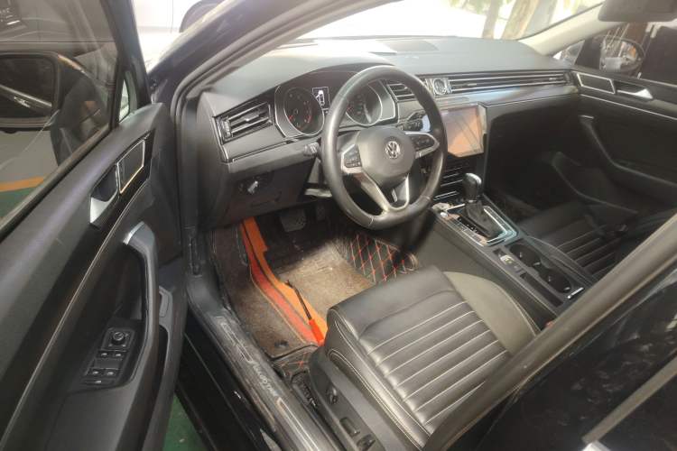 Used Volkswagen Magotan 2020 330TSI DSG Leading Model
