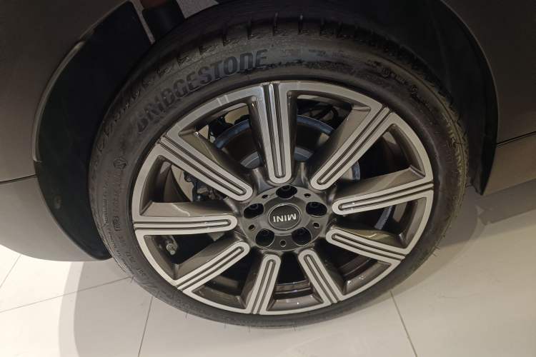 Used  Clubman 2023 Refresh 1.5T COOPER Connoisseur
