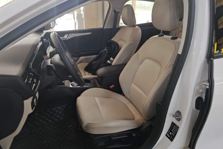 Used Ford Focus 2021 Sedan EcoBoost 180 Automatic Trendy Model