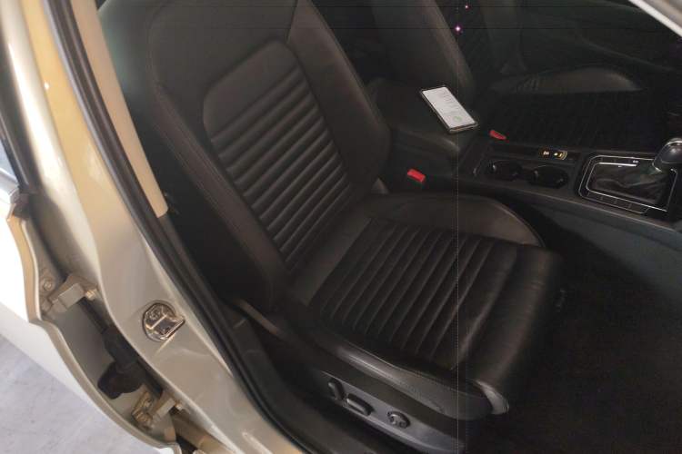 Used Volkswagen Magotan 2019 330TSI DSG Leading Model China VI Standard