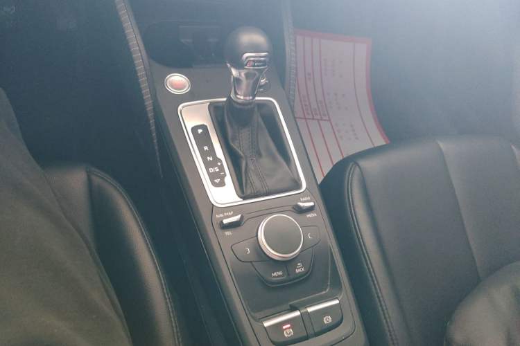 Used Audi Q2L 2018 35 TFSI Launch Exclusive Edition China V