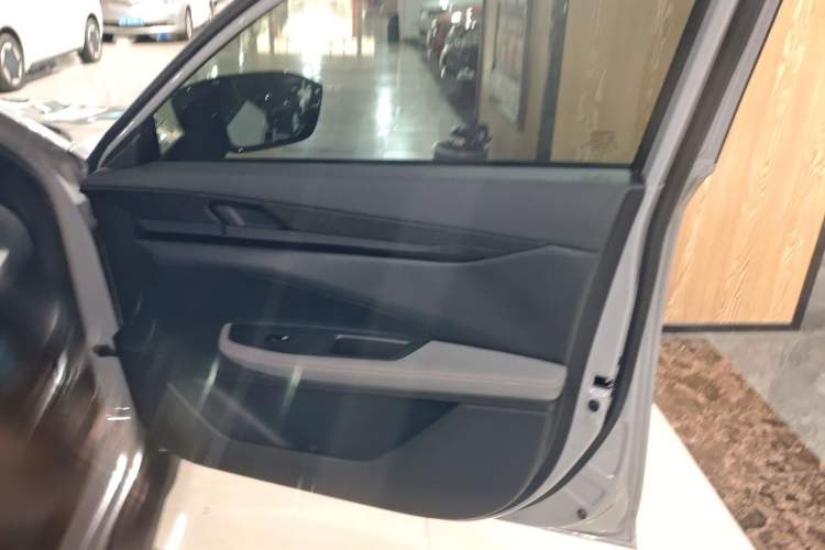 Used Changan UNI-V 2022 1.5T Excellence Model
