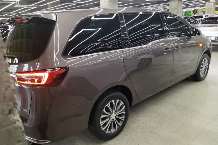 Used Buick GL8 2022 Land Cruiser Executive Class 652T Comfort Model
