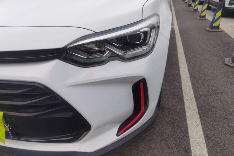 Used Chevrolet Orlando 2019 Redline 530T Automatic Enjoyment Version (5+2 Seating) China VI
