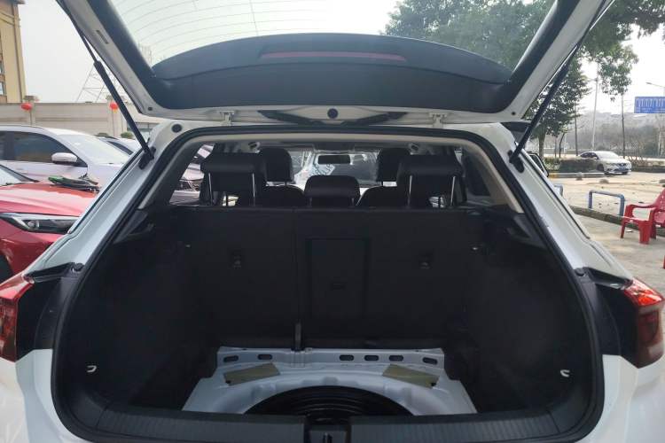 Used Volkswagen T-ROC 2022 280TSI DSG Two-Wheel Drive Elite PLUS
