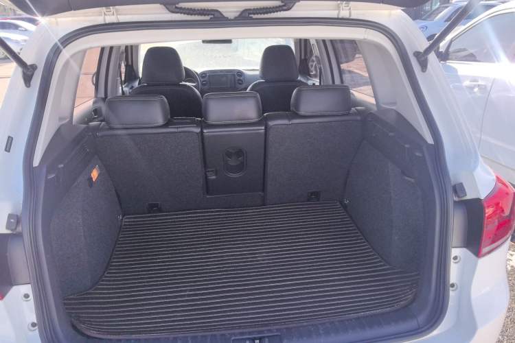 Used Volkswagen Tiguan 2016 280TSI Automatic Two-Wheel-Drive Silk Road Style Edition
