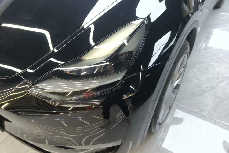 Used Tesla Model Y 2021 Long-Range All-Wheel-Drive Version 3D7
