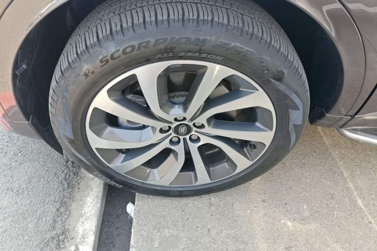 Used Land Rover Discovery Sport 2022 Revised Version 249 PS R-Dynamic S Performance Edition 5 Seats