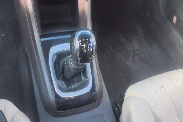 Used Baojun 310W 2017 1.5L Manual Comfort Model China V Standard