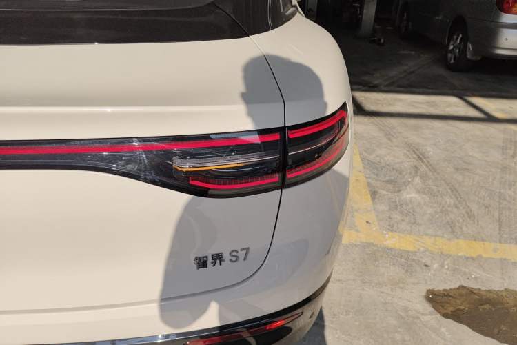 Used Hima Luxeed S7 2024 Pro Rear-Drive Long-Range Version