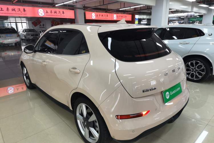 Used ORA Good Cat 2023 401 km Standard Range Premium Version Lithium Iron Phosphate
