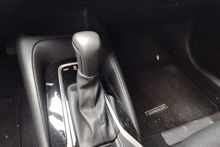 Used Toyota Corolla 2021 1.2T S-CVT Luxury Edition
