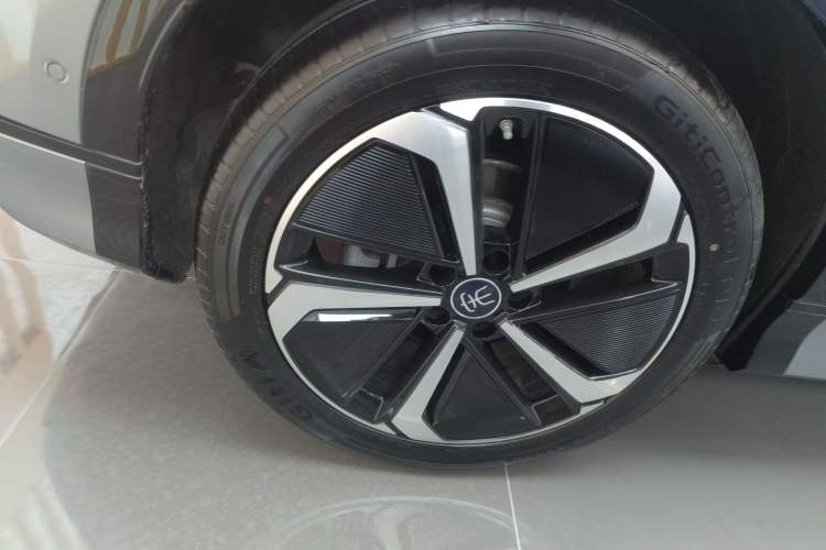 Used BYD Song L EV 2025 Intelligent Driving Version 662 km LiDAR Excellence Edition