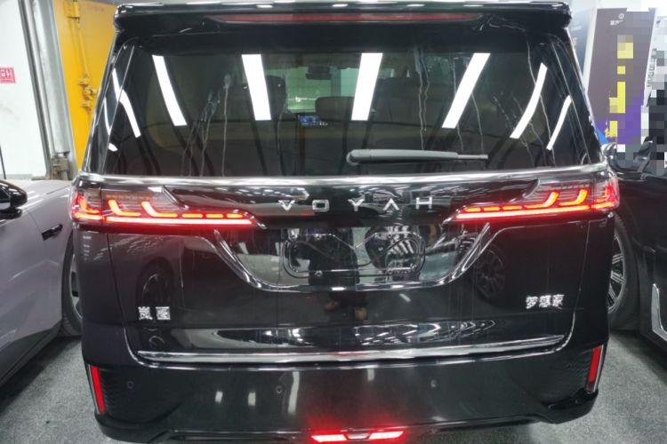 Used VOYAH Dream 2024 PHEV Extended-Range Premium Edition
