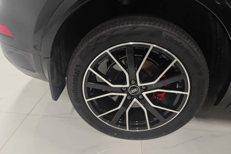 Used Audi Q5L 2025 quattro 45th Anniversary Edition 45 TFSI Luxury Dynamic Model
