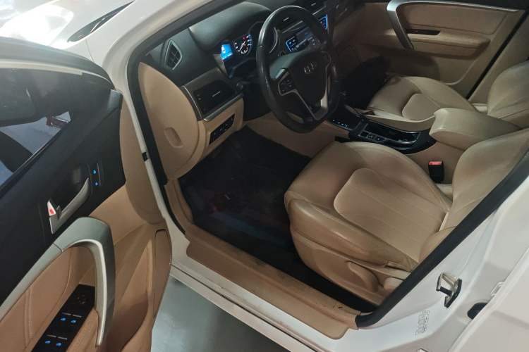 Used Geely Auto Emgrand 2017 Sedan Million Edition 1.5L CVT Luxury Model