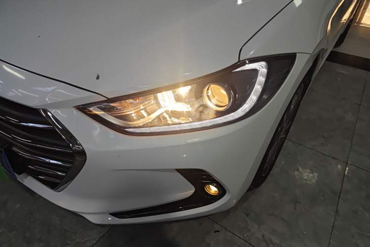 Used Hyundai Elantra 2018 1.6L Automatic 15th Anniversary Special Edition
