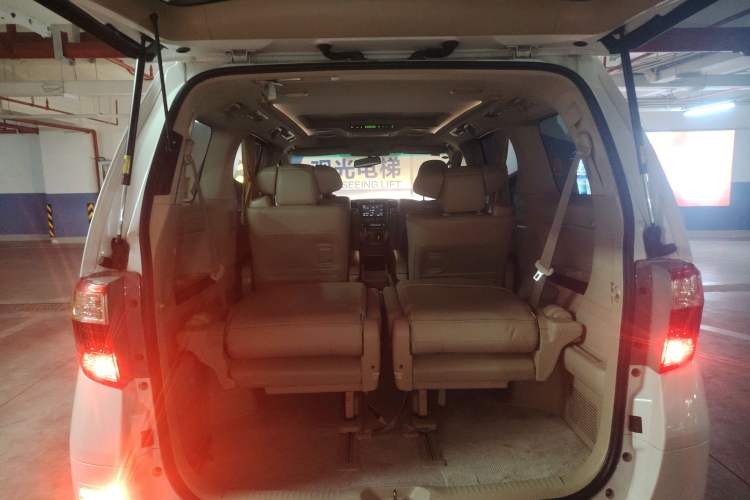 Used Toyota Alphard 2012 3.5L Luxury Edition
