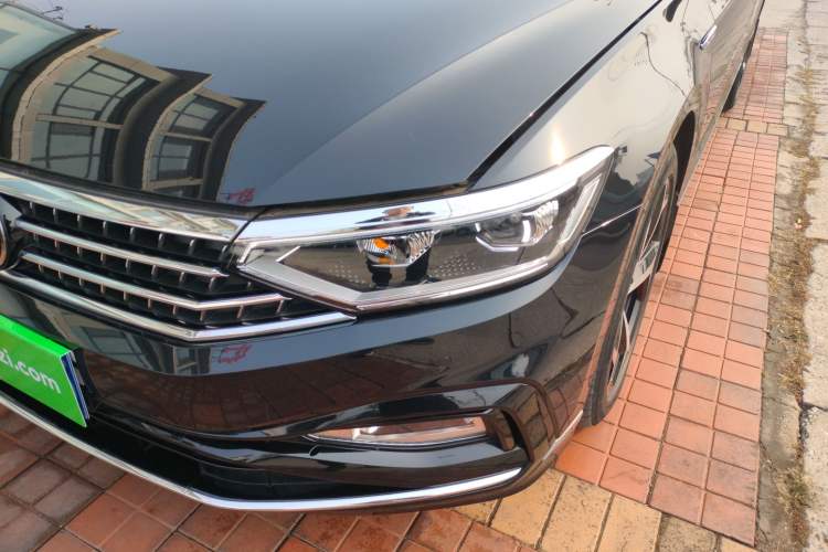 Used Volkswagen Magotan 2023 2 Million Units Commemorative Edition 330TSI DSG Luxury Version
