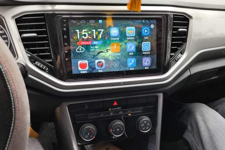 Used Volkswagen T-ROC 2018 230TSI DSG Two-Wheel Drive Advanced Version China V Standard