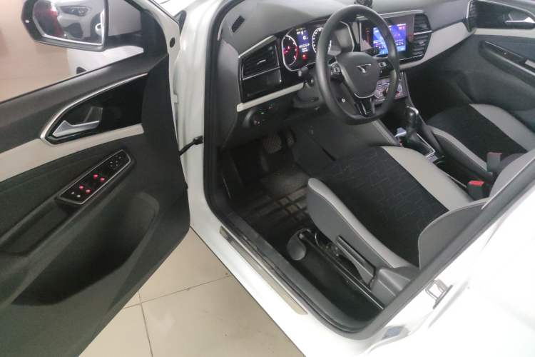 Used Jetta VS5 2023 280TSI Automatic Trend Edition