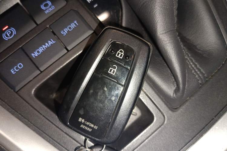 Used Toyota RAV4 2020 2.0L CVT Two-Wheel Drive Fashion Edition
