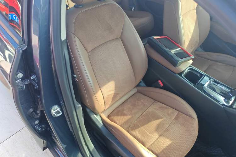 Used Buick Regal 2019 28T Luxury Edition China VI
