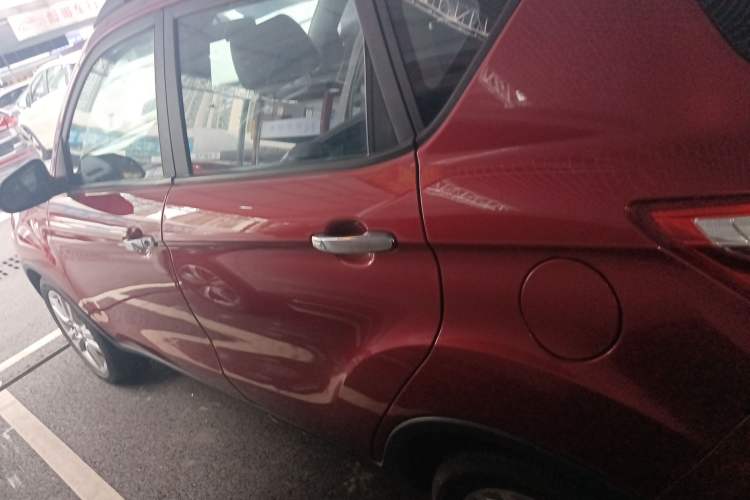 Used Changan CS35 2014 1.6L Automatic Luxury Model China IV Standard
