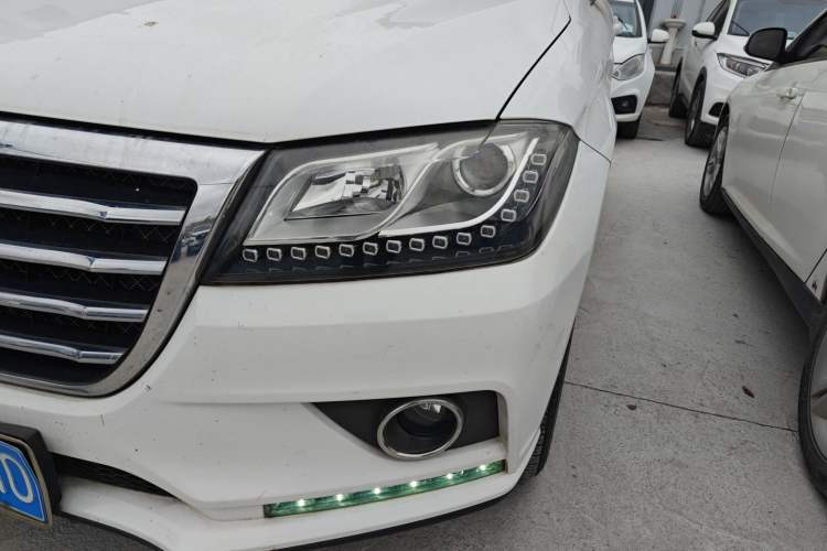 Used Haval H2 2016 Red-Label 1.5T Manual Two-Wheel Drive Luxury Model