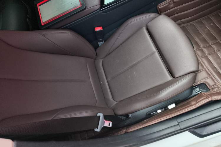 Used BMW 3 Series 2019 320Li Fashion Model
