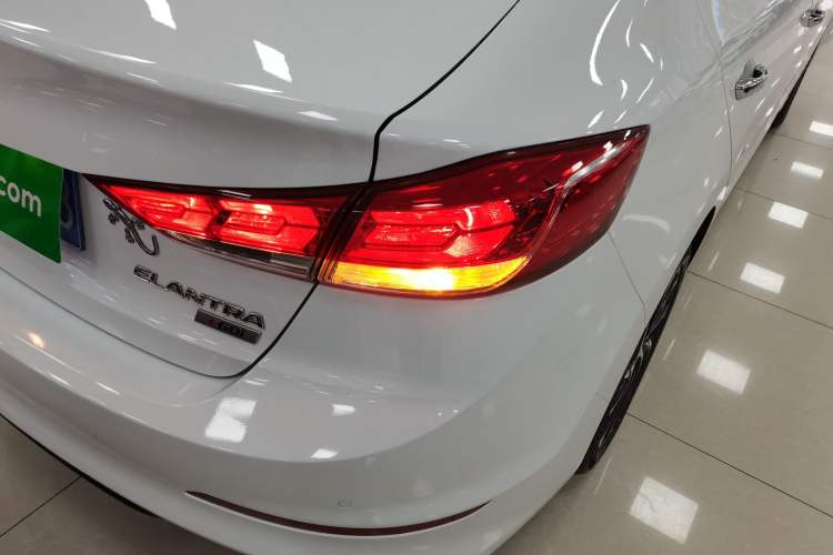 Used Hyundai Elantra 2019 1.4T Dual-Clutch Xuan Dong · Dynamic Model