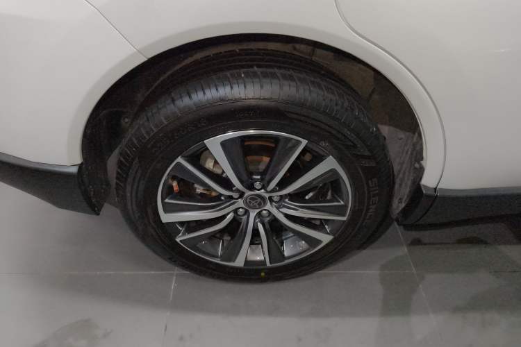 Used Toyota Harrier 2022 2.0L CVT Two-Wheel Drive Deluxe Edition
