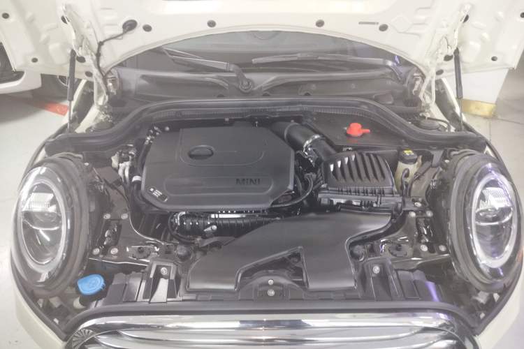 Used  MINI 2019 1.5T COOPER Artist
