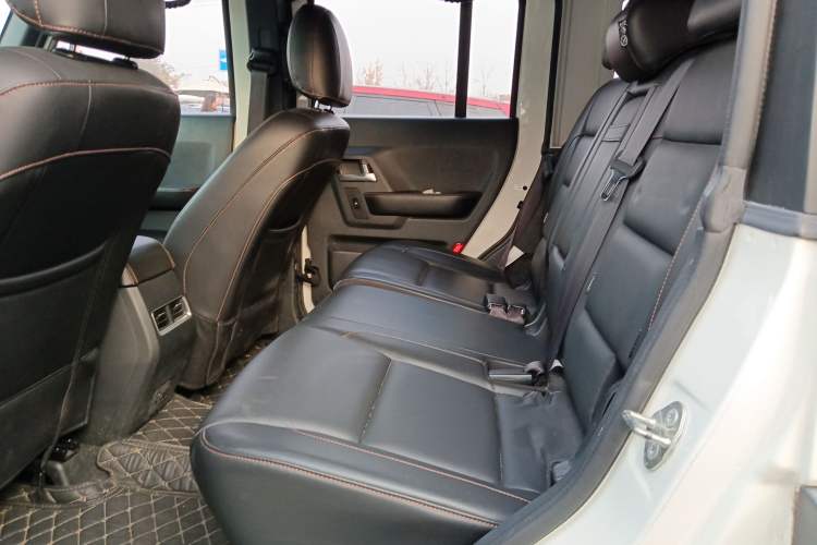 Used BAIC Off-Road BJ40 2016 40L 2.3T Automatic All-Wheel Drive Premium Edition