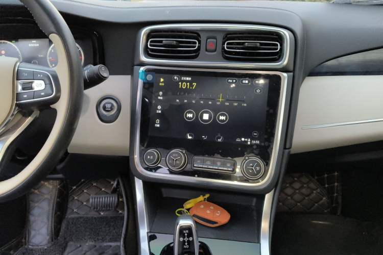 Used Lynk & Co 01 2017 2.0T Two-Wheel Drive Zhaopu Version
