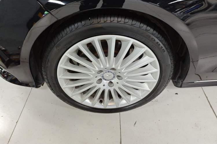 Used Mercedes-Benz E-Class 2015 Revised E 260 L
